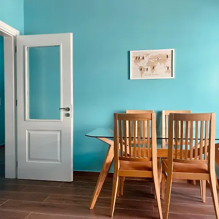 Turquoise Qerret *